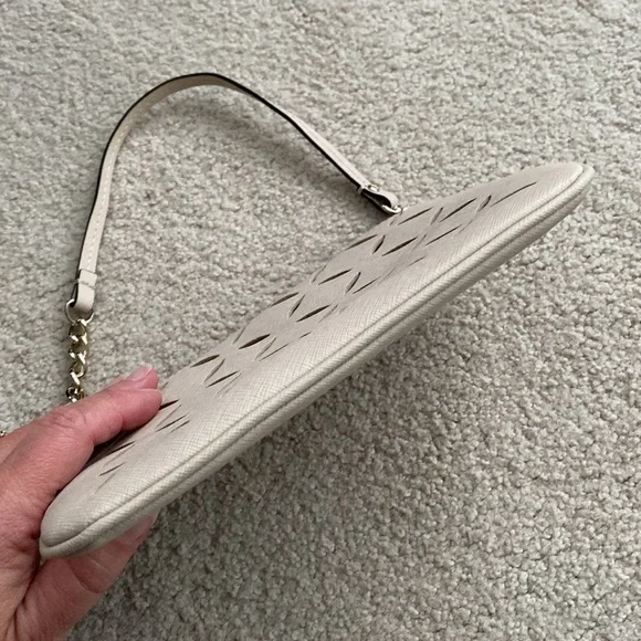 Wristlet - Picture 4 of 9